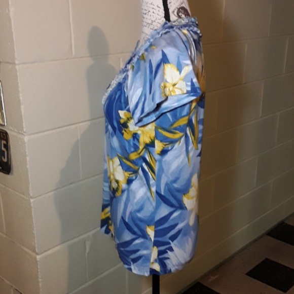 Adorable Caribbean Joe floral shirt - Picture 2 of 4